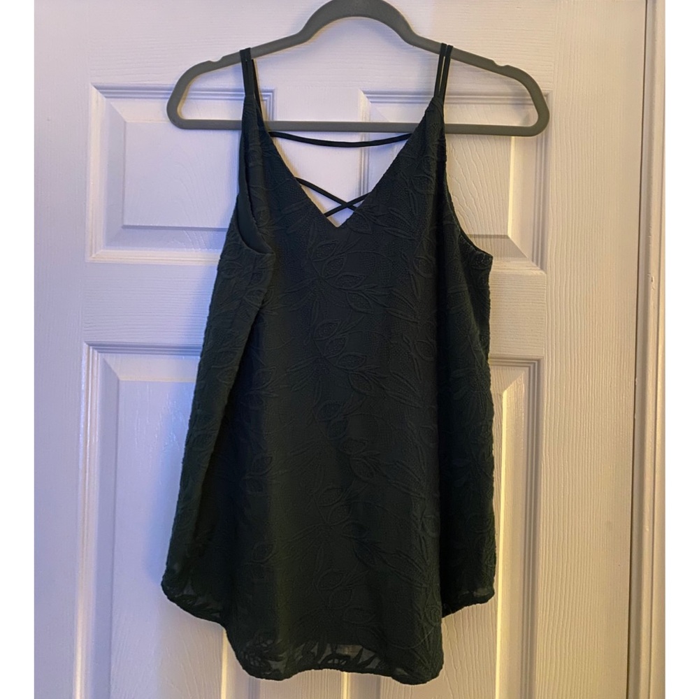Textured tank